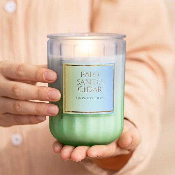 Gradient glass scented candle