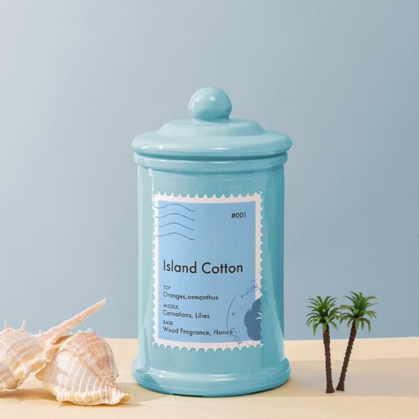 Postbox scented candle - Image 2